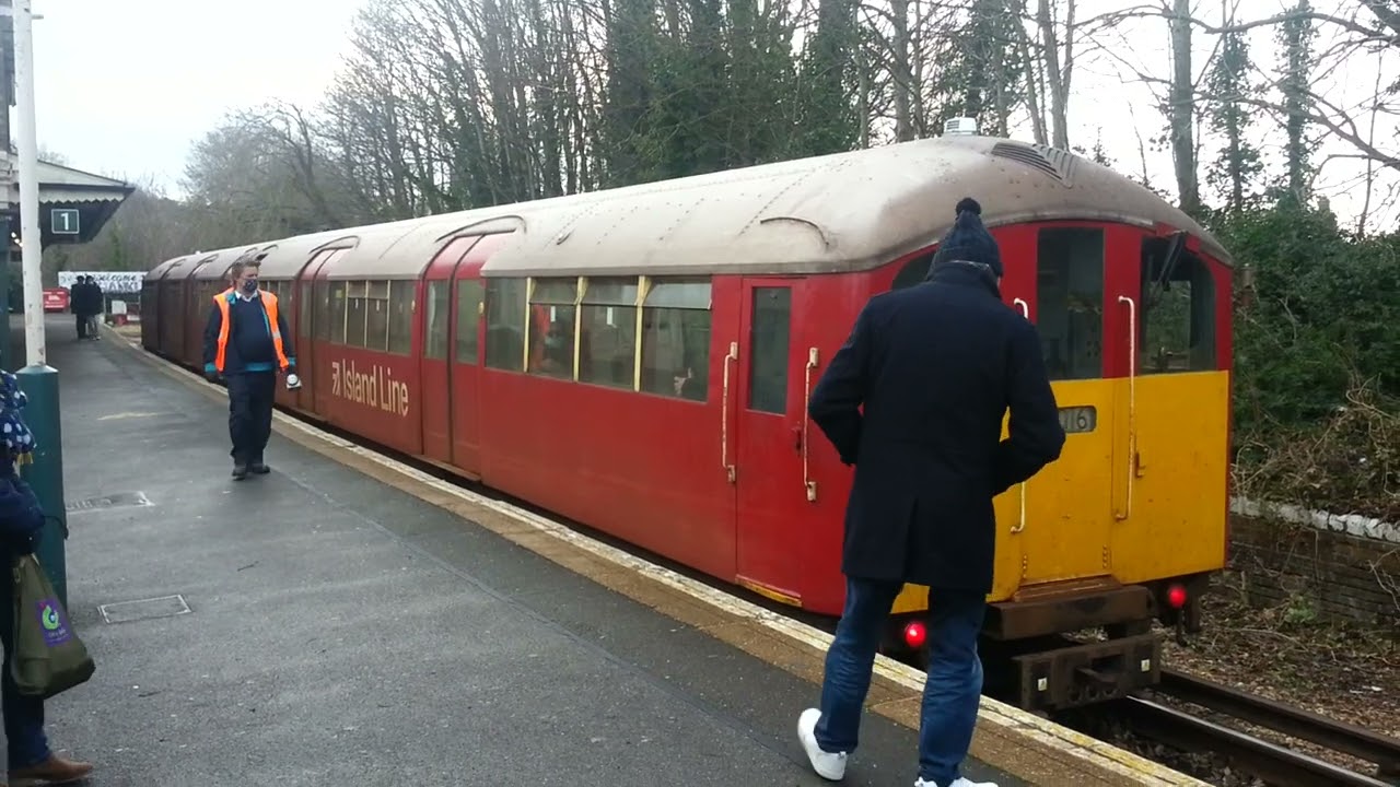 Island Line 483 Final Day from Shanklin Railway Station video 2. 3rd January 2021.