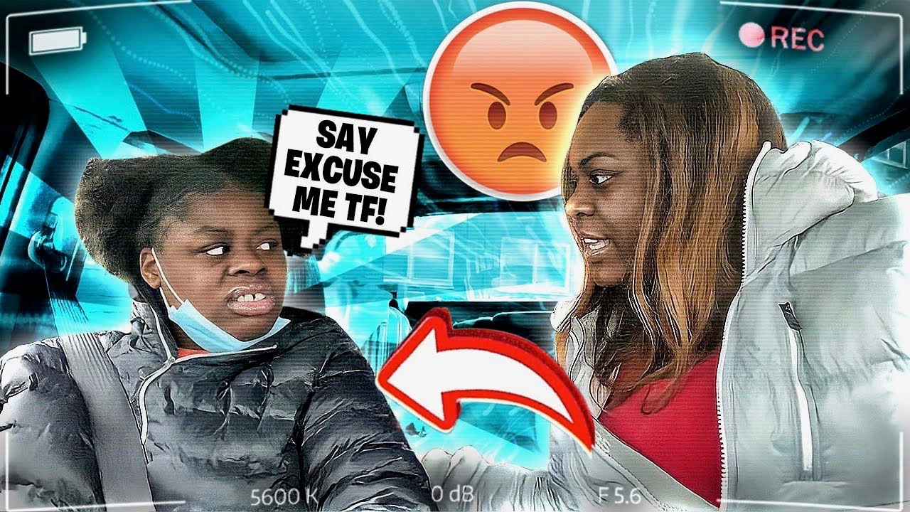 HITTING MY SISTER UPSIDE HER HEAD PRANK (HILARIOUS)