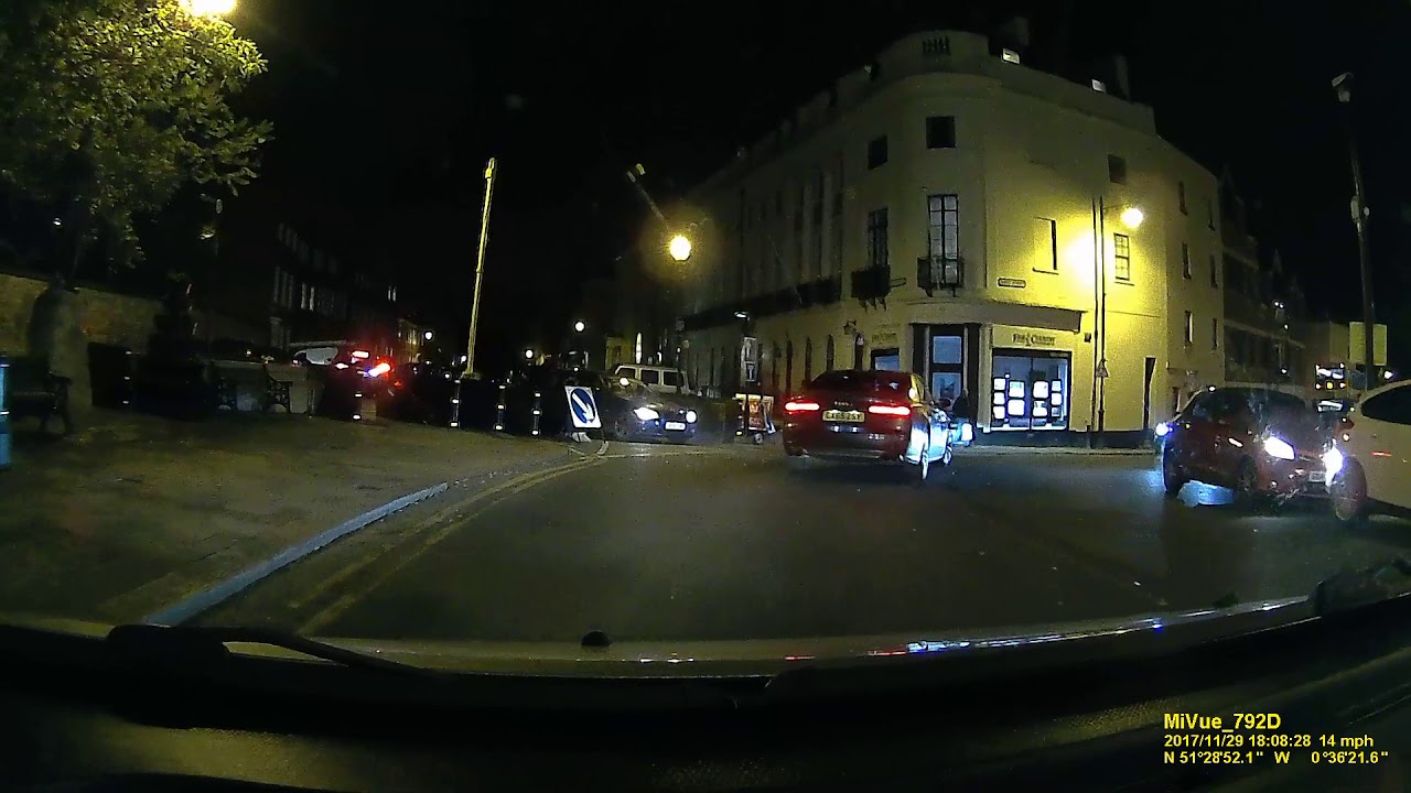 Mio MiVue 792 Wifi Pro 1080p 60fps Dash Cam Test at night