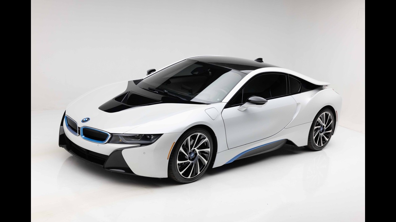 B7520 2016 BMW i8 Overview