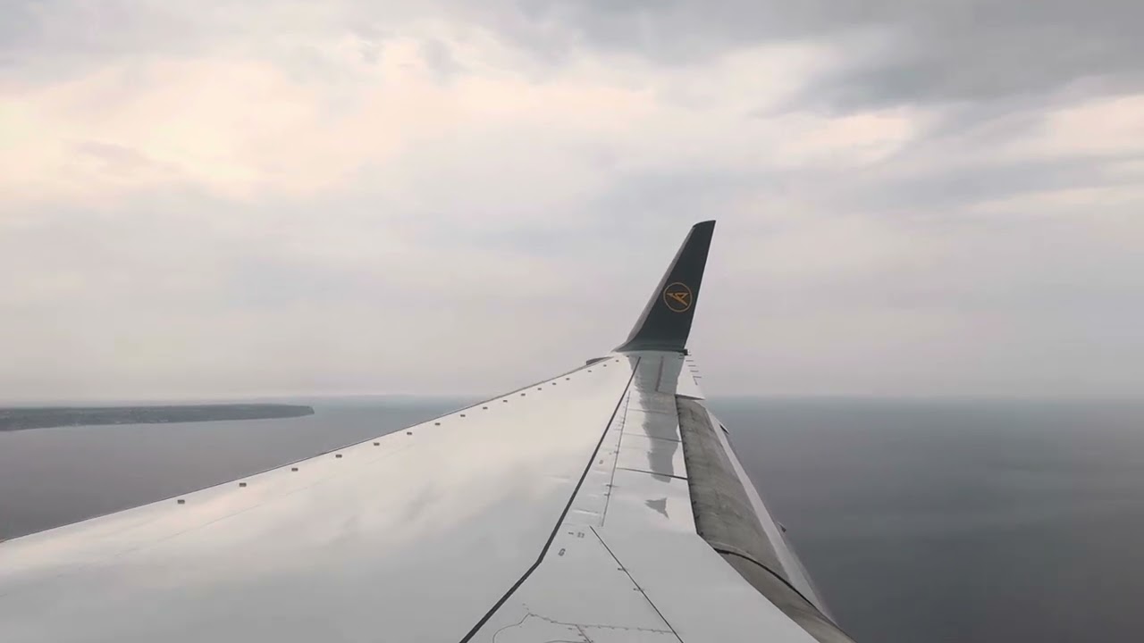 Landing Palma de Mallorca Airport with Condor B757-300er D-ABOG