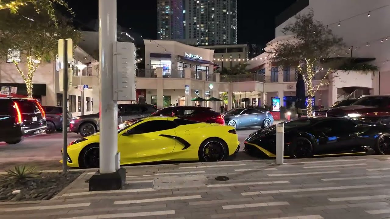 Miami Brickell Walking Tour in 4K | Downtown Miami and Brickell City Center
