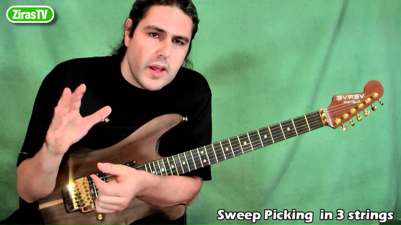 Sweep Picking in 3 Strings | Lick of the Week 99