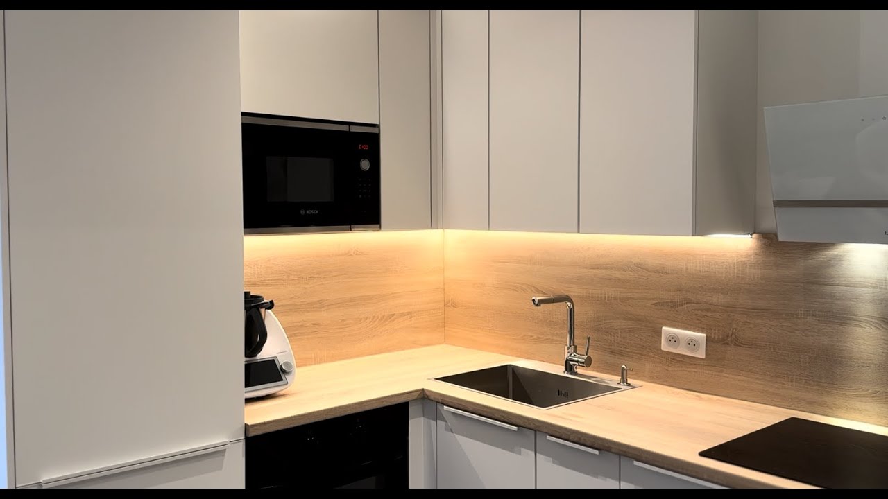 Une belle cuisine Elite optimisant &agrave; merveille l'espace disponible