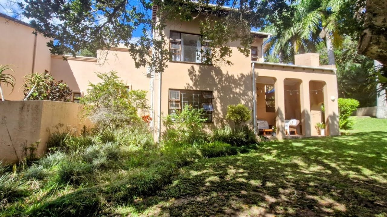 Wow! Stylish Duplex for Sale in the luxurious suburb of Southbroom !