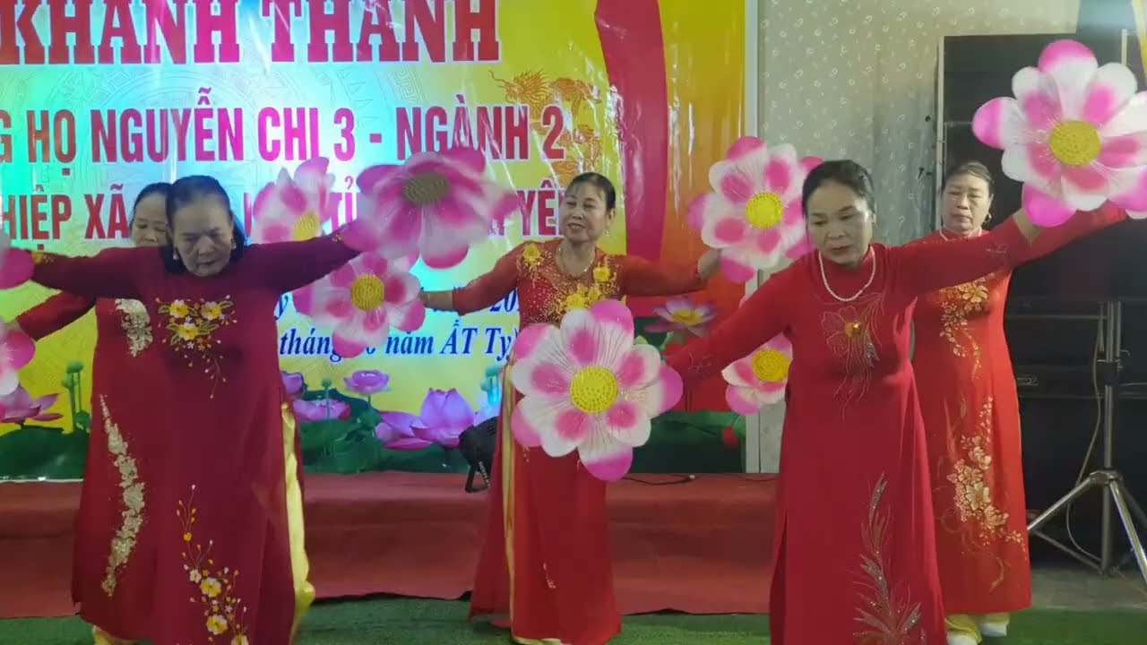 VĂN NGHỆ MỪNG LỄ KHÁNH THÀNH TỪ ĐƯỜNG HỌ NGUYỄN CHI 3 NGÀNH 2 THÔN LIÊN HIỆP XÃ NGỌC LÂM - HƯNG YÊN