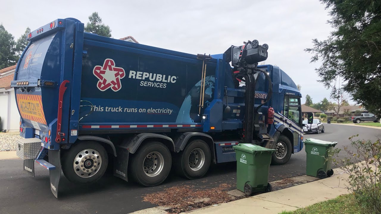 Republic Services Volterra ZSL Electric￼ Zr on trash