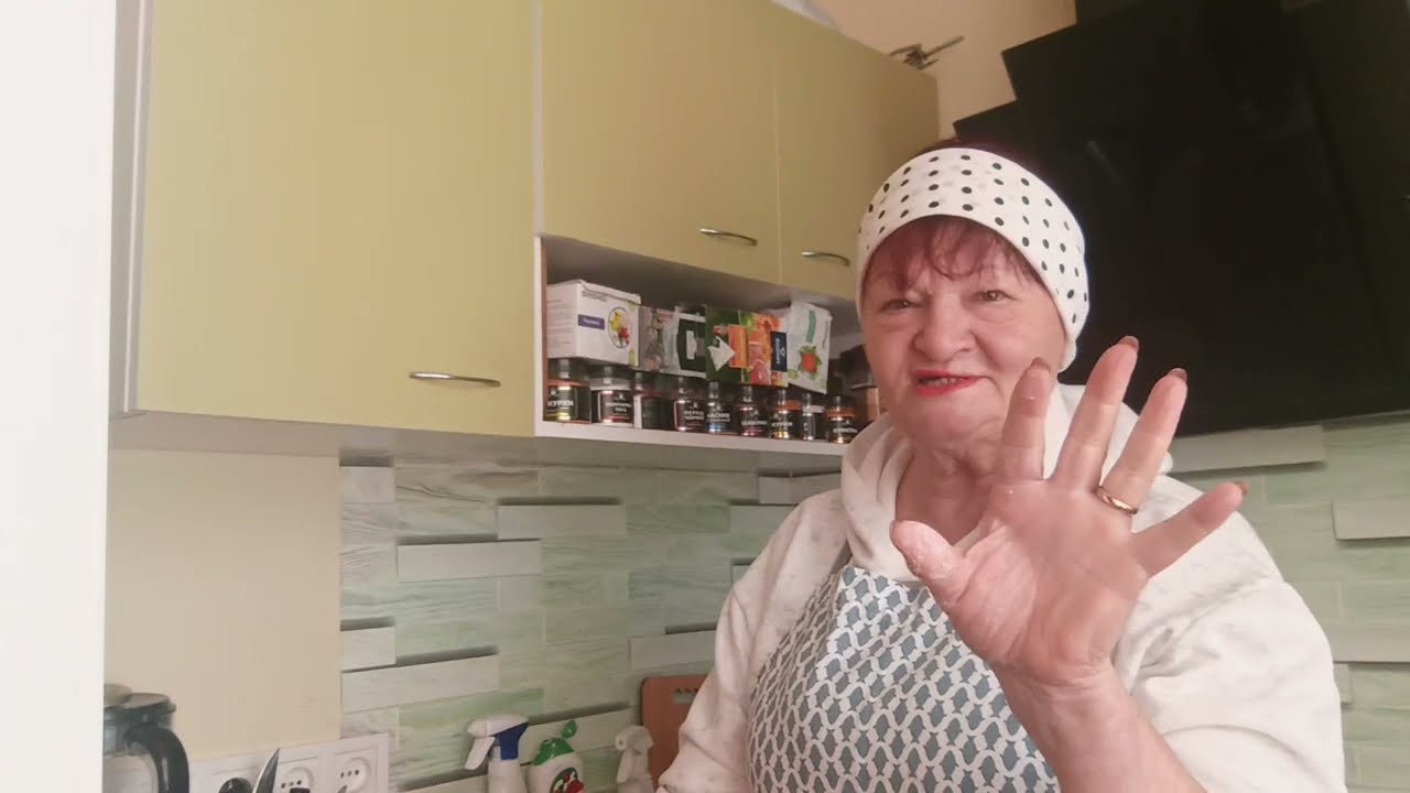 Продолжается день