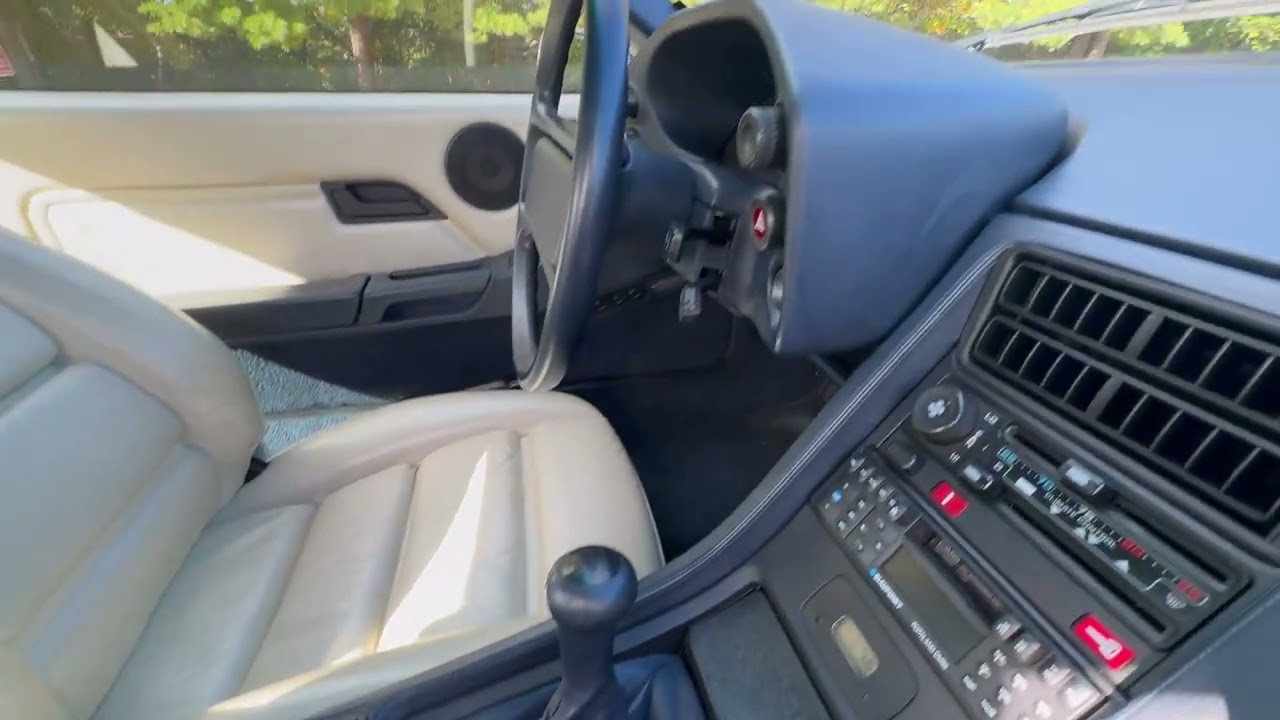 1986 928S Interior