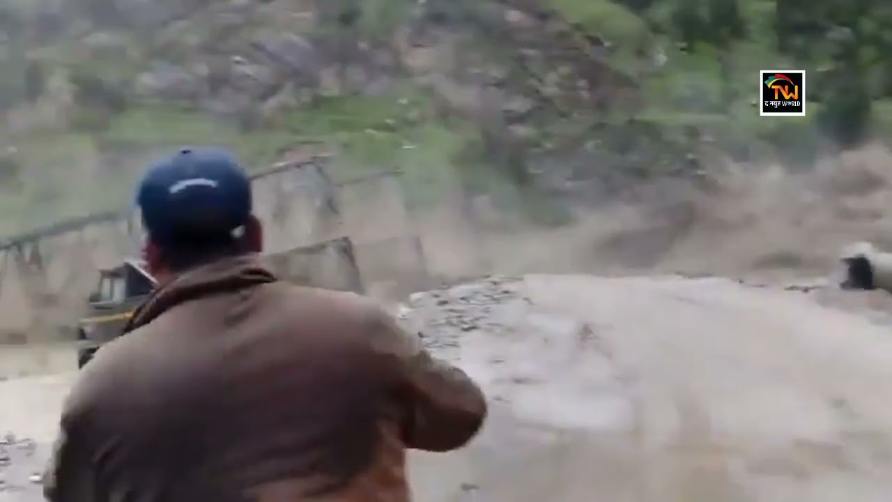 Uttarakhand&rsquo;s Chamoli: Tamak Drain Overflows, Bridge Washed Away Beyond Malari