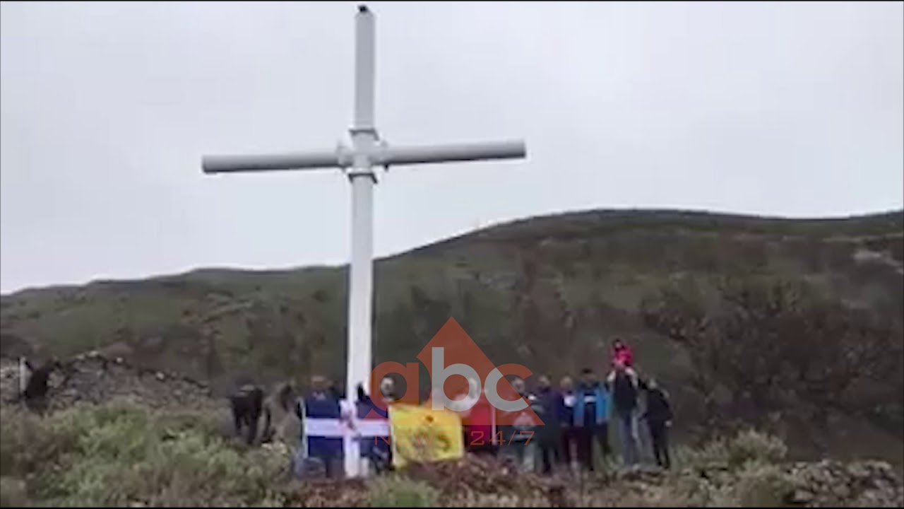 Provokojne ekstremistet, valvitet flamuri i Vorio Epirit ne Himare | ABC News Albania