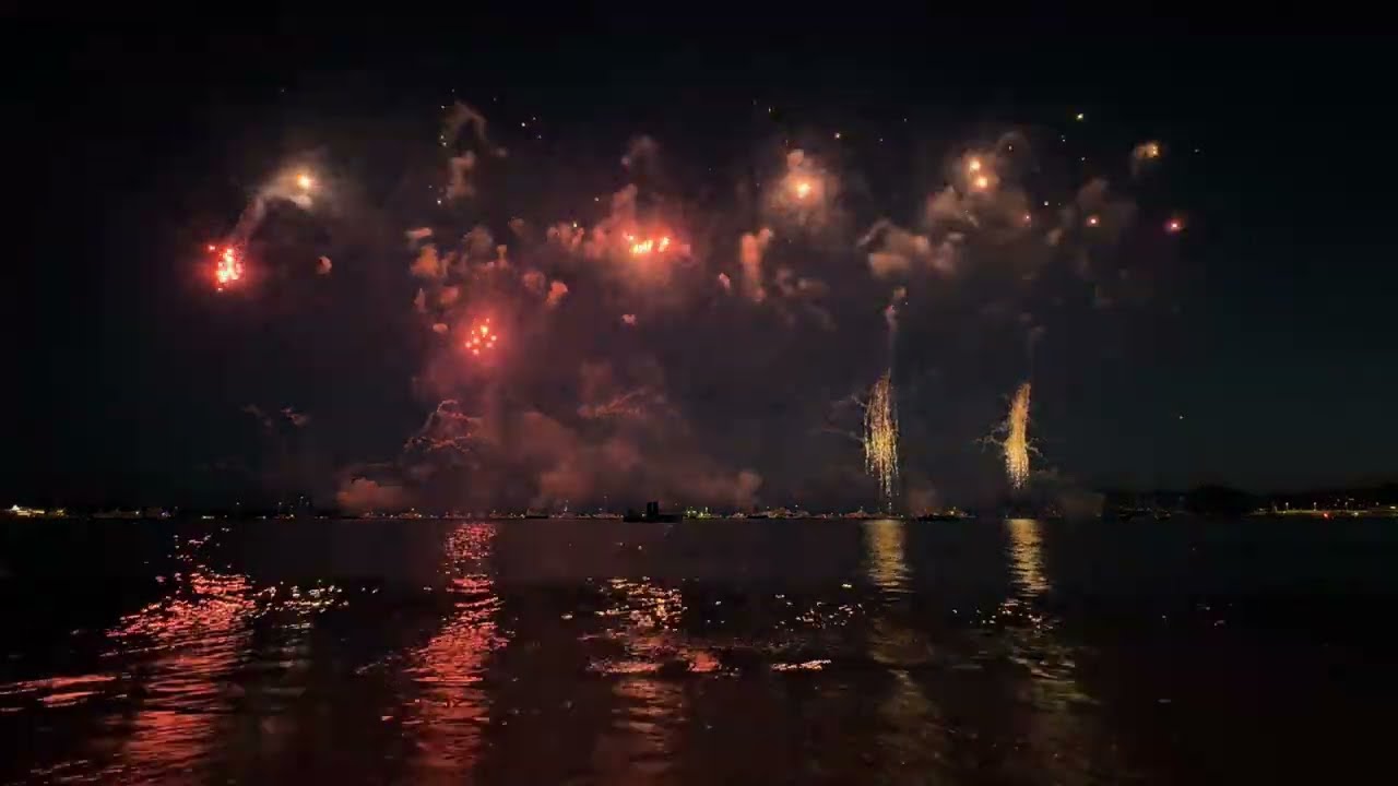 Festival d'art pyrotechnique de Cannes 4 juillet 2024 Feu complet