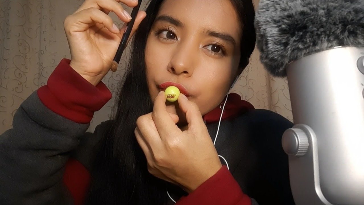 Asmr comiendo chicle y chismeando