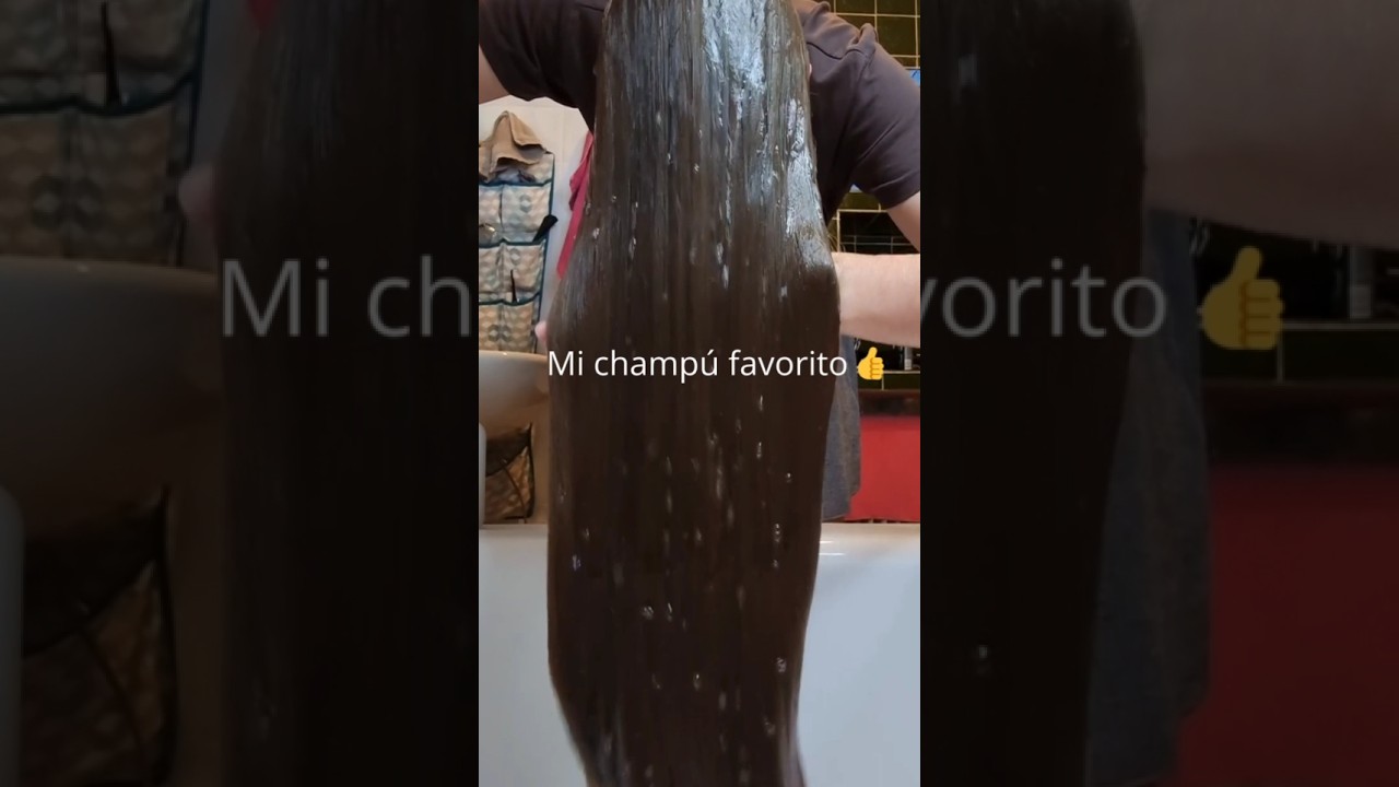👉 &laquo;Juegas con los mechones de tu cabello as&iacute;&hellip;&raquo;