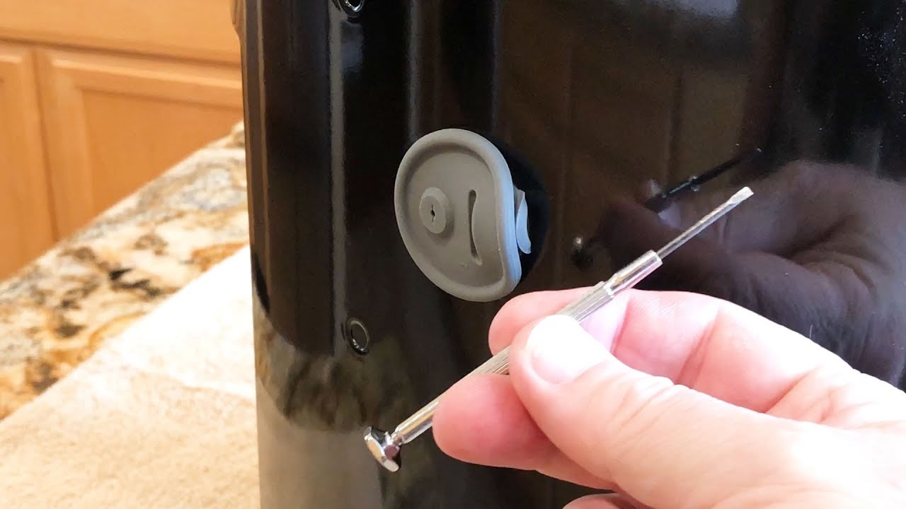 How To Insert Silicone Grommet In Weber Smokey Mountain Cooker - TVWB - virtualweberbullet.com