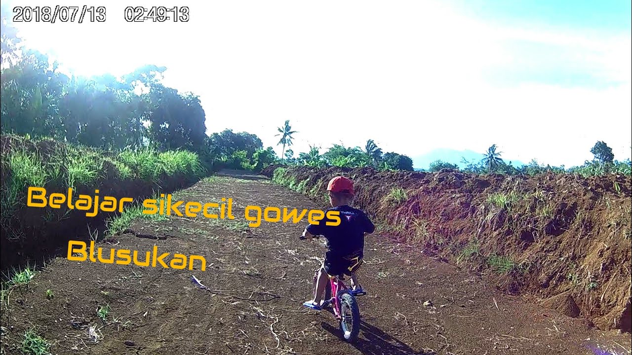 Belajar gowes si kecil blusukan