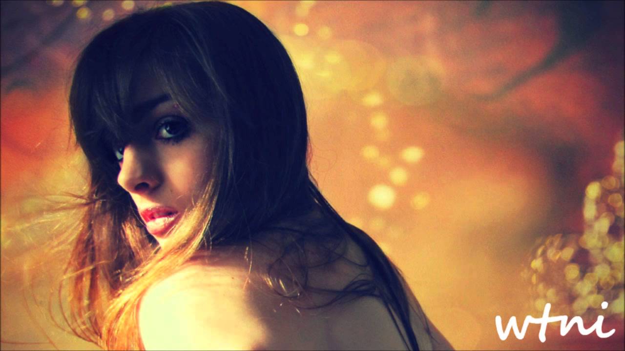 Chromatics ft. Glass Candy - Ceremony [Joy Division/New Order Cover]