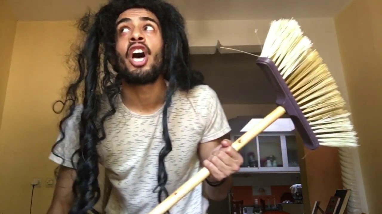 البنات فاش كيشوفو سراق الزيت