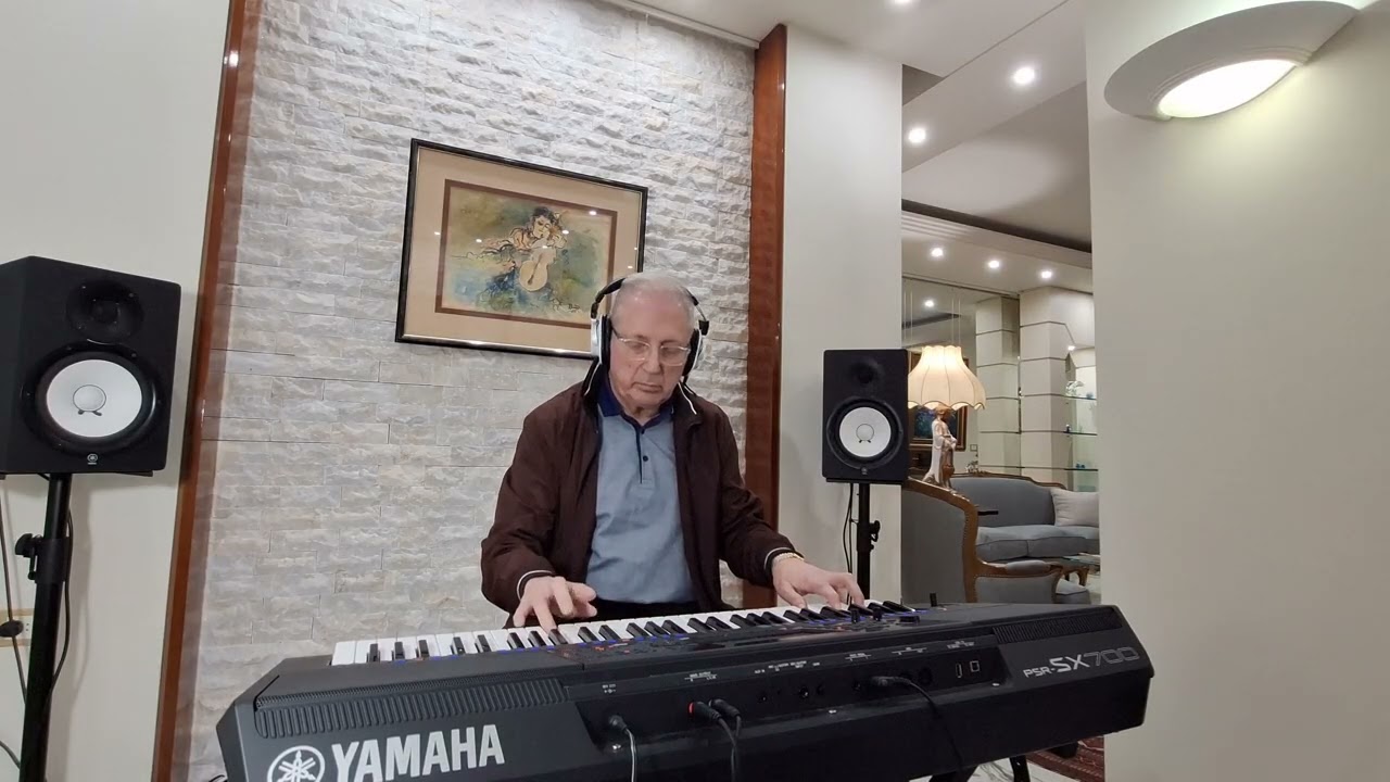 L'ITALIANO -Toto Cutugno- cover on Yamaha psr SX700 @nabilmattar2322 