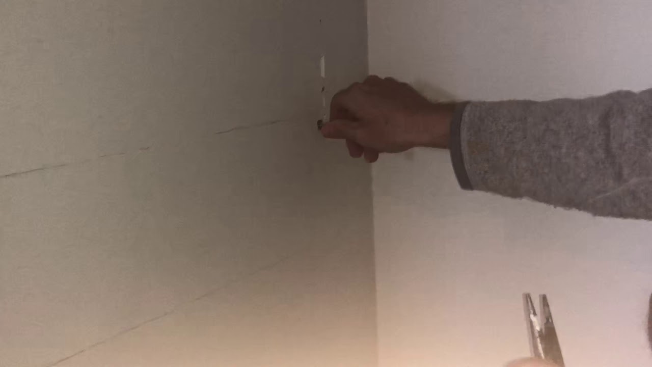 Ta bort en mollyplugg / gipsplugg p&aring; 30 sekunder.