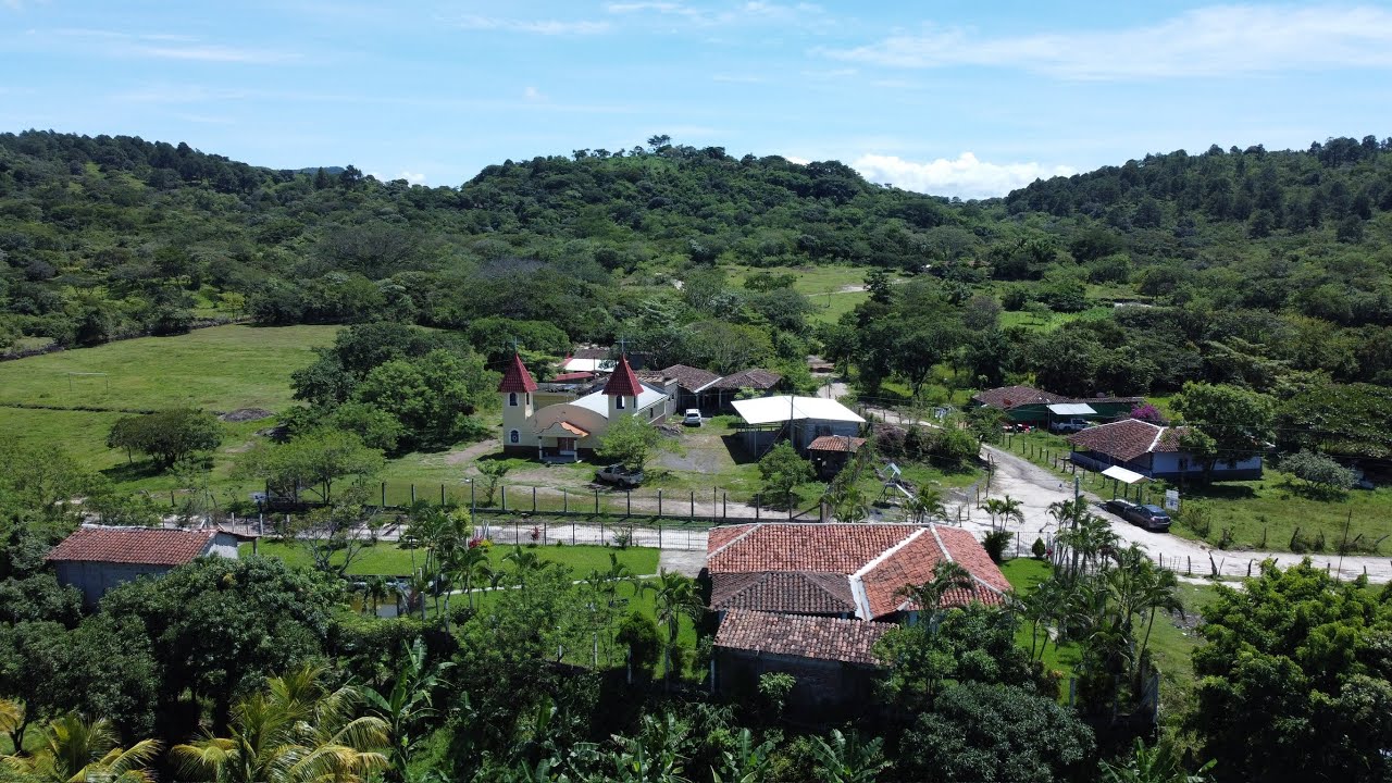 Cantón Lajitas, Poloros, La Union.