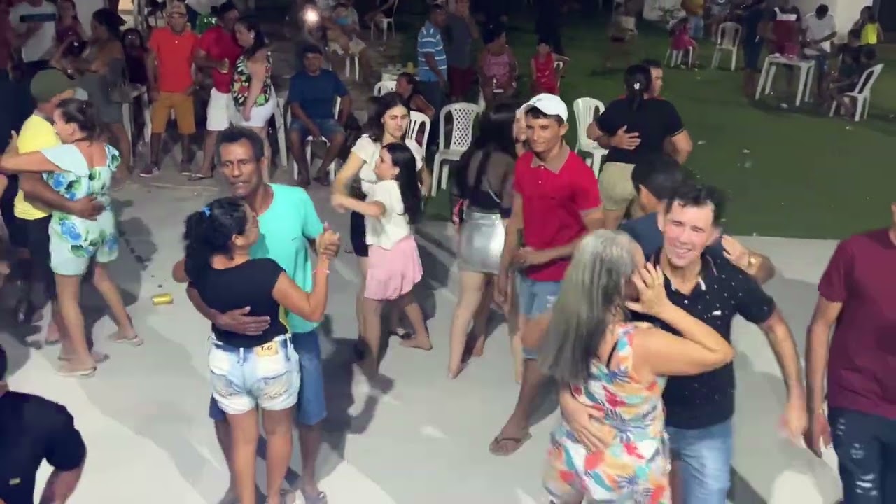 Forró de interior é assim - gildenes Araújo ao vivo -em coreau Ceará