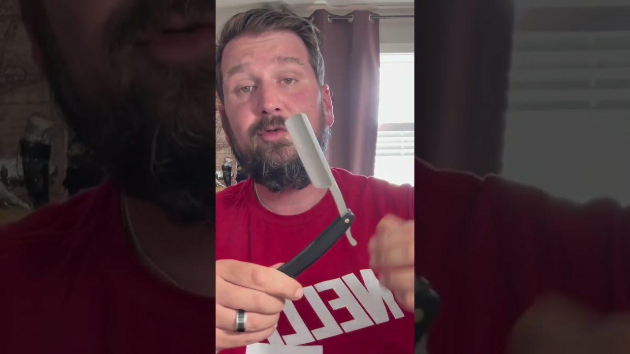 Straight razor- brutal melee weapon