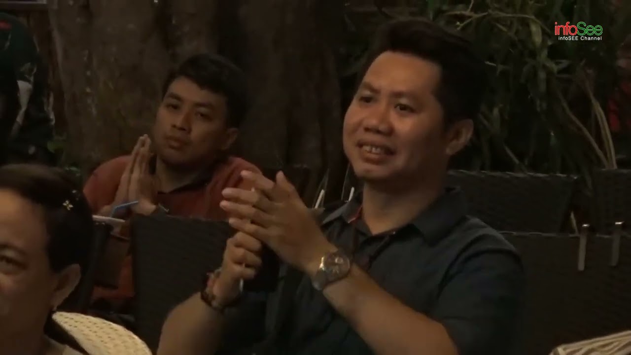 Liên khúc Rock Việt Nam và quốc tế | Nhà báo Hoàng Thái VOH biểu diễn