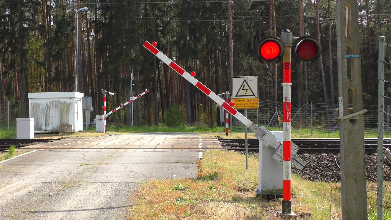 [4K] SSP Kunowice #1 | Polish railroad crossing