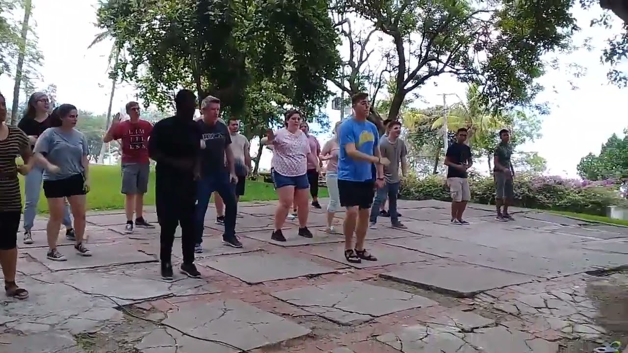 Canción Me llevas mas alto. Coreografía