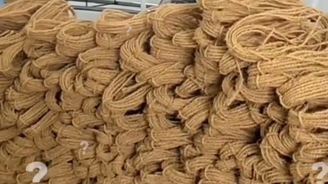 nariyal ki rassi company me kese taiyar hoti h dekhiye es video me