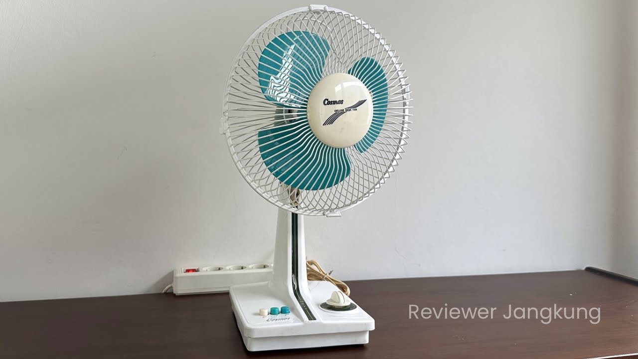 1990’s Cosmos 9” Dual Votage Desk Fan | Kipas Angin Meja Duduk Jadul