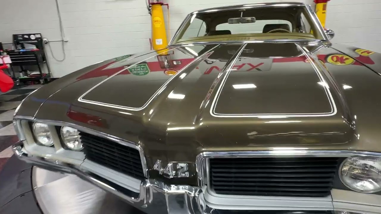 v1650 - 1969 Oldsmobile 442 Holiday Coupe - For Sale -  MAXmotive Pittsburgh, PA