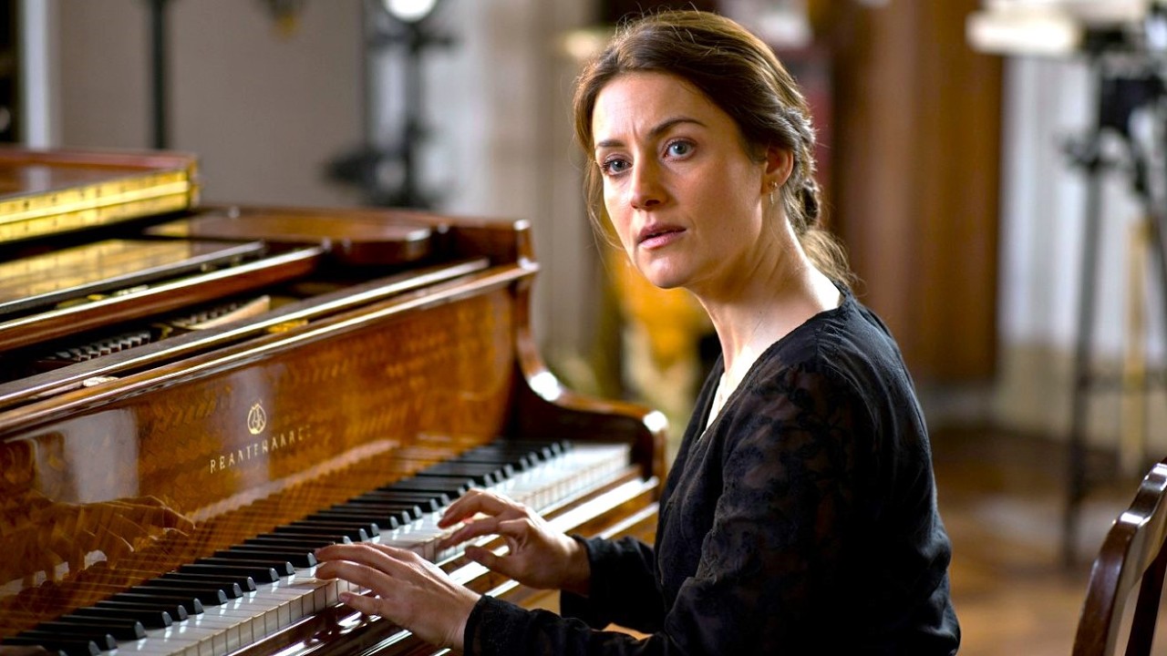 From Easy Notes to Masterpiece — Her Piano Left Everyone Speechless