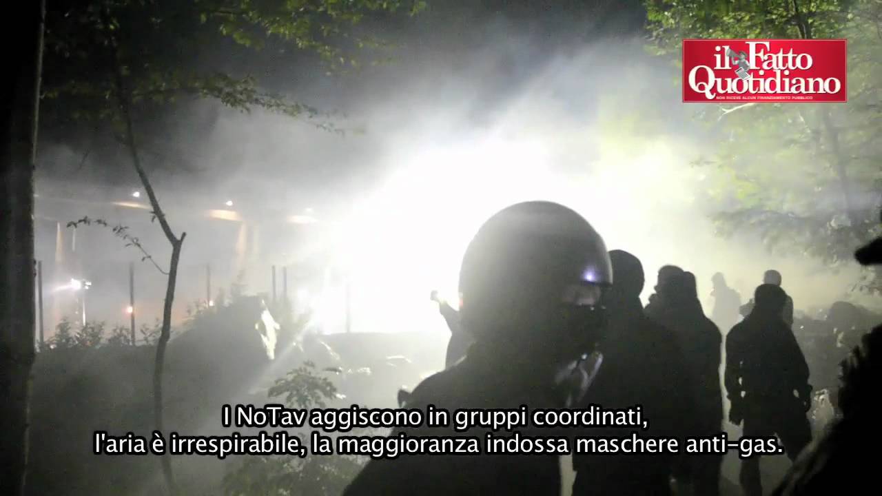 NoTav, scontri nella notte in Val Susa (22/07/2012)