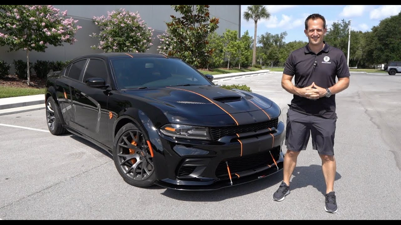 Is the 2020 Dodge Charger Hellcat Widebody an even BETTER 4-door Muscle Car?