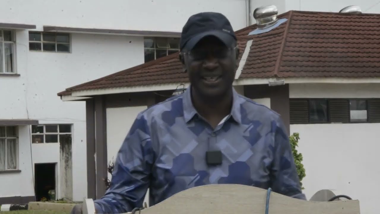 Скандал с рождественской елкой в ​​Бунгоме 🔥 «Это были члены городского совета, а не я!» — отвеча...