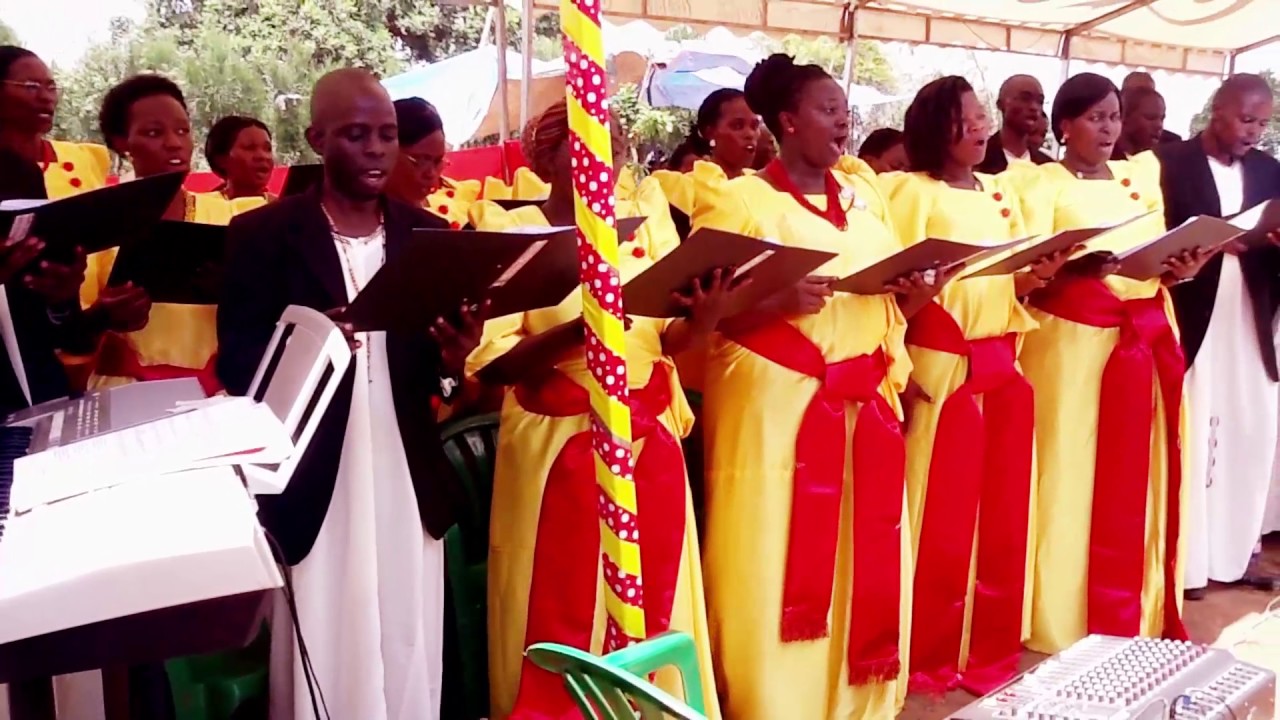 Ntinda Catholic Parish St  Kizito Chour Nze Ani Akowolwa