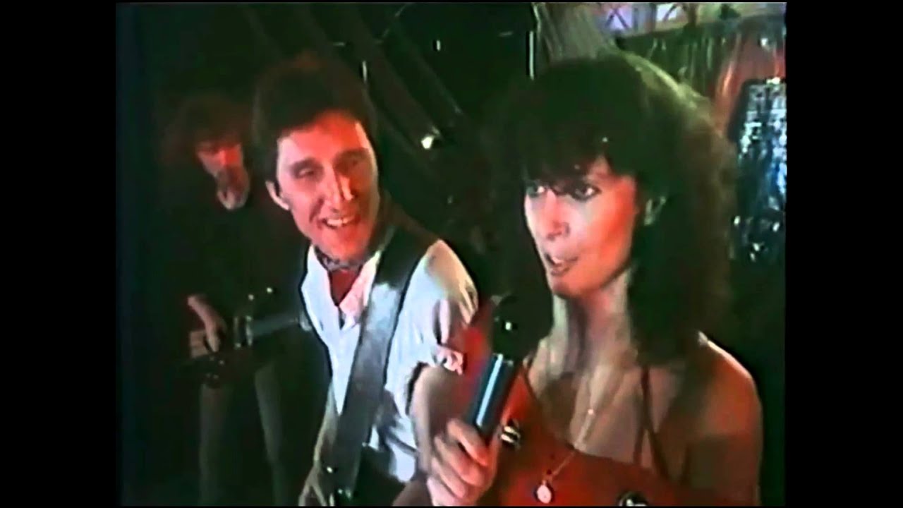 Banda I Wanda - Kochaj Mnie Kochaj