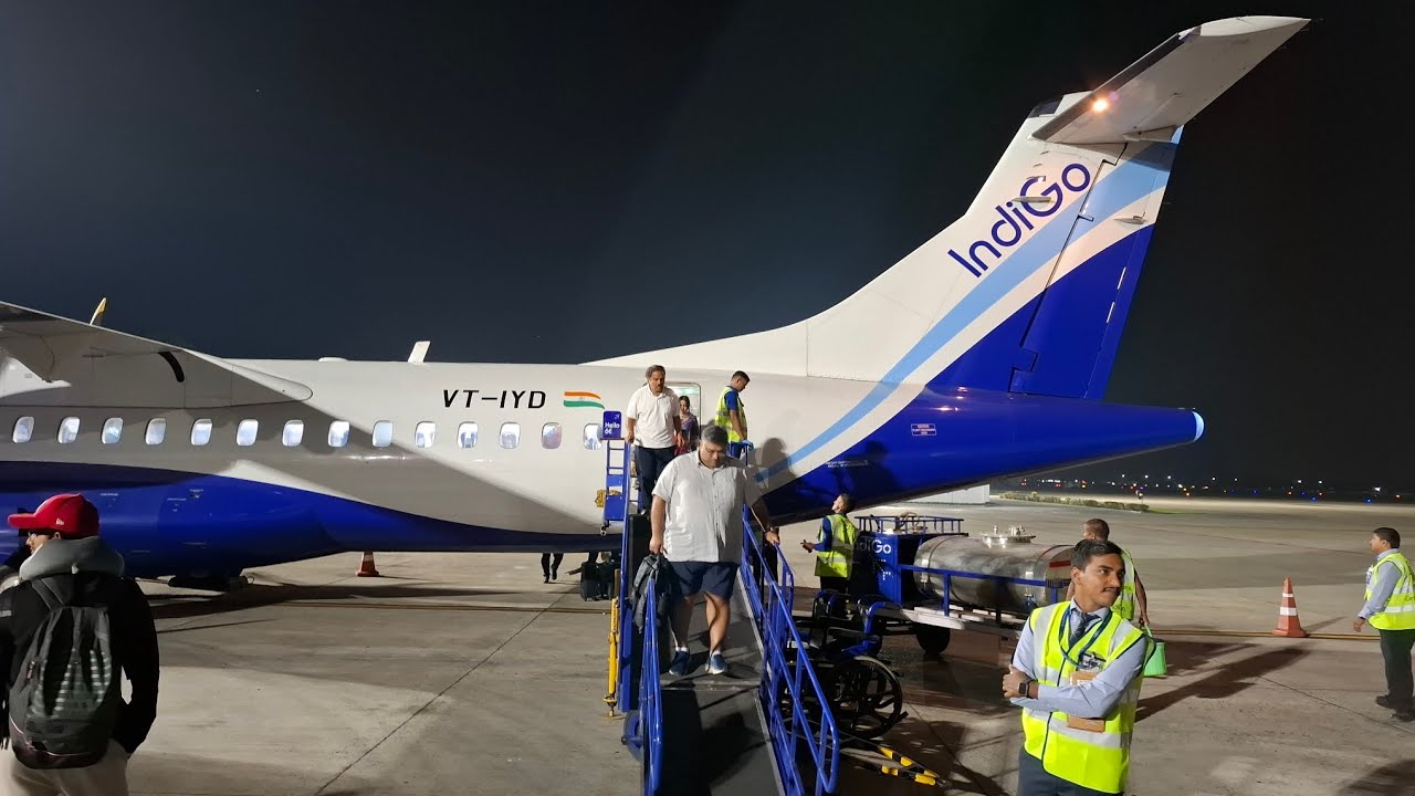 INDIGO | Lucknow - Varanasi | ATR 72-600 ( LASER ATTACK DURING LANDING )