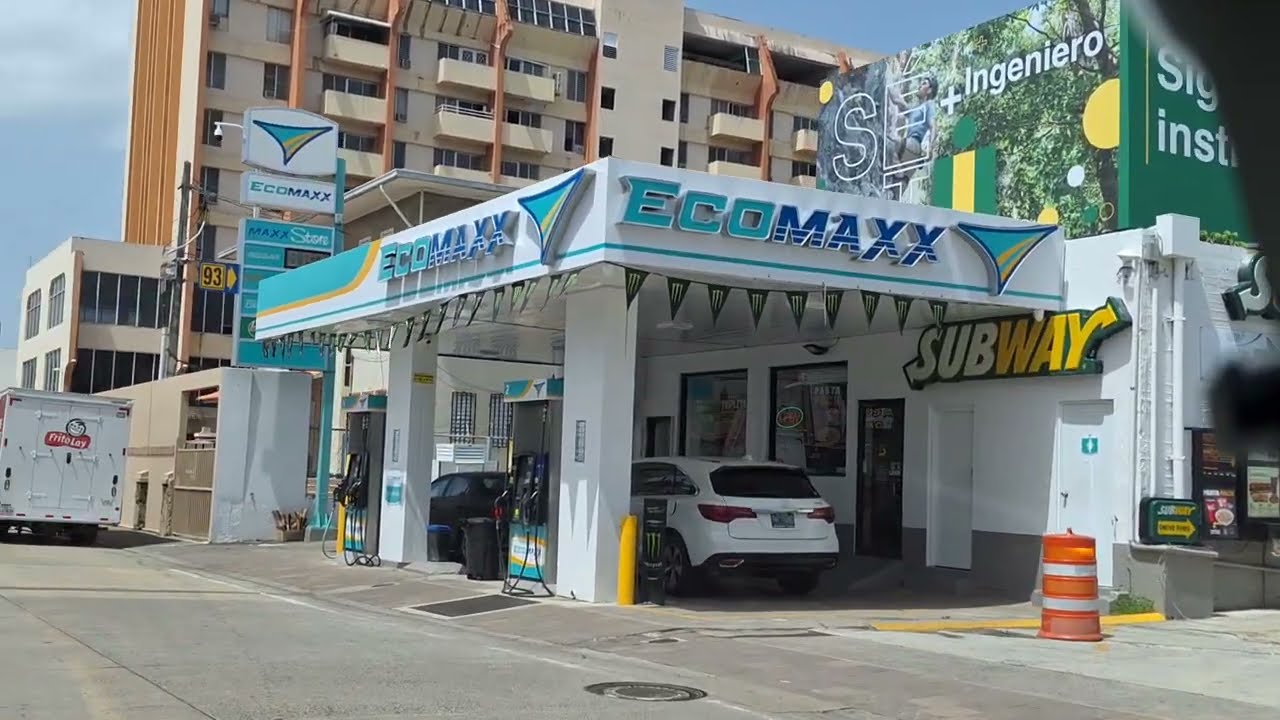 Mayagüez y algunas de sus Calles.
