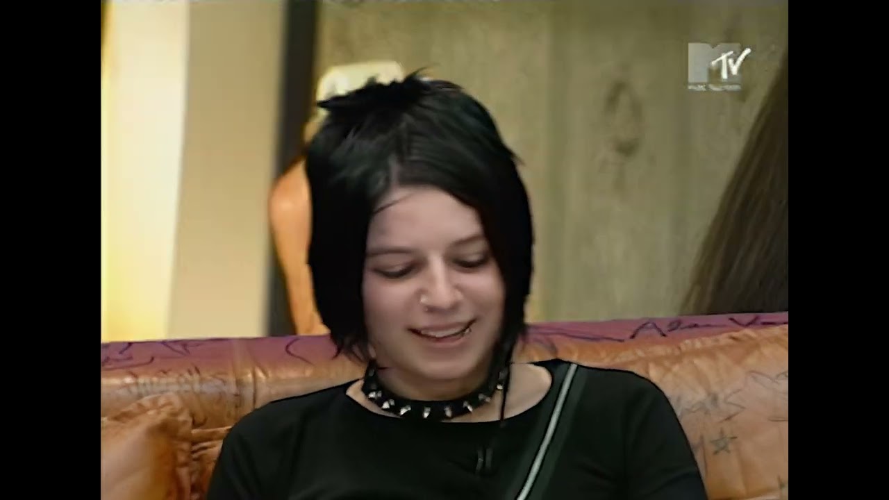 Roberta Sammarelli feat Miss Violetta Beauregarde Aiki - MTV Brand New Remastered 4K - 2004