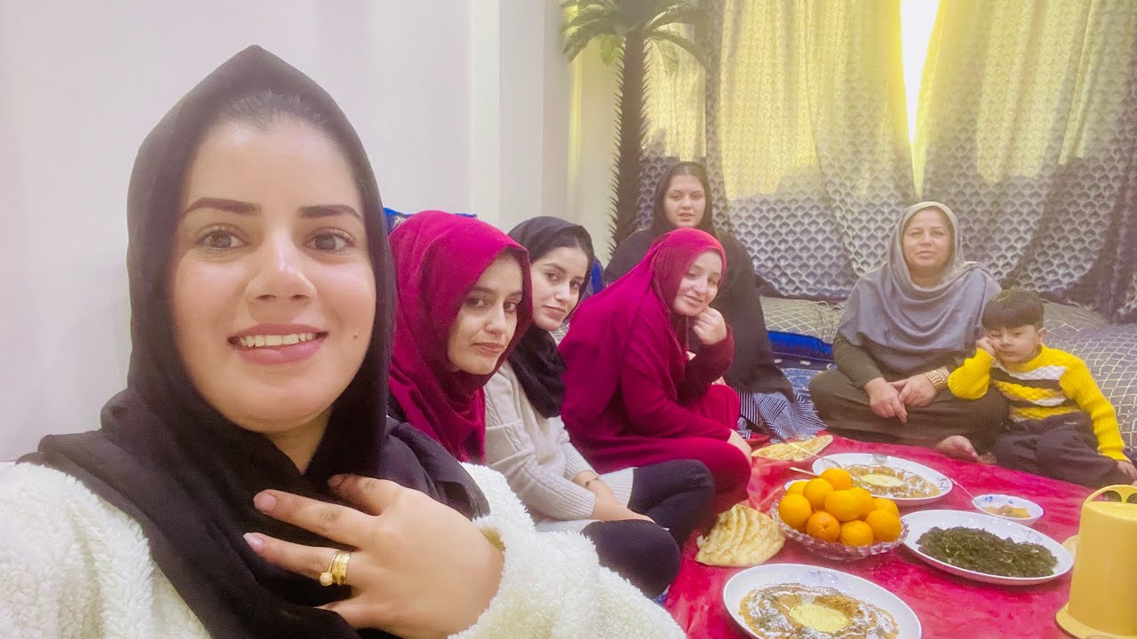 امروز با فامیل یکجا غذای فرهنگی افغانستان ( کچری قروت ) پختیم 😍