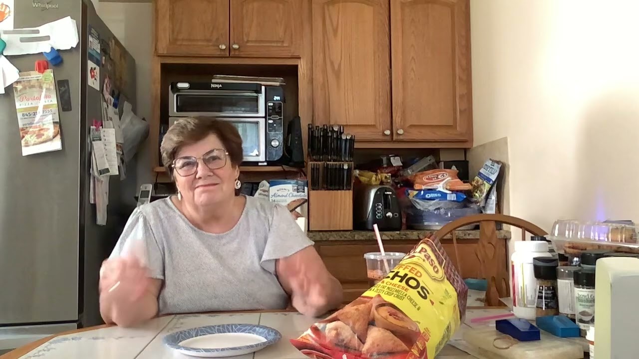 Old Elpaso nacho taste test and review
