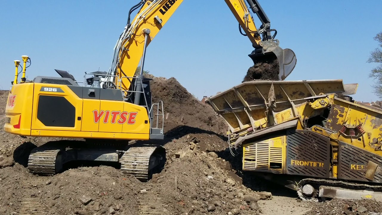 liebherr 926 & 922 generation 8 &cribleuse