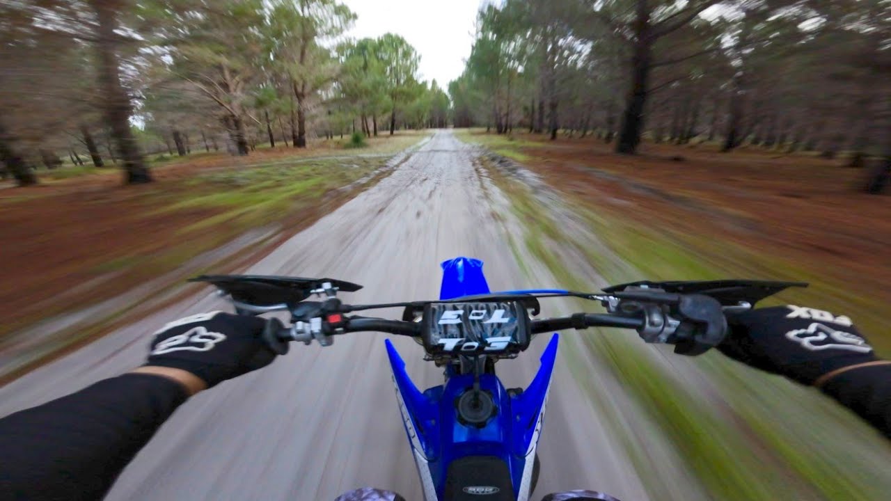 YZ250 2 Stroke Powerband Screaming through Soft Sand in 4K 🎶😈! Part 2