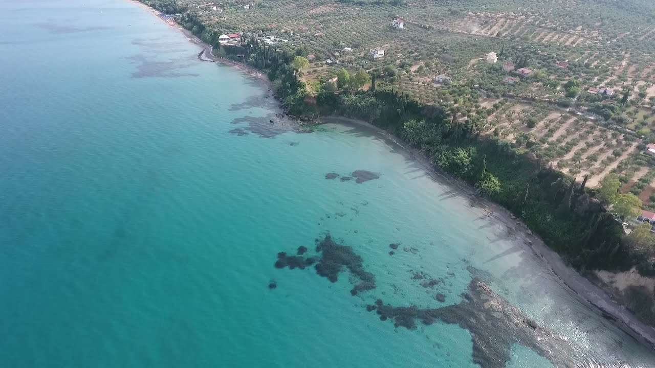 Peroulia beach in Messinia.verano griego playa de messinia.греческий пляж  无人驾驶飞机的希腊蓝海 .ギリシャの海。