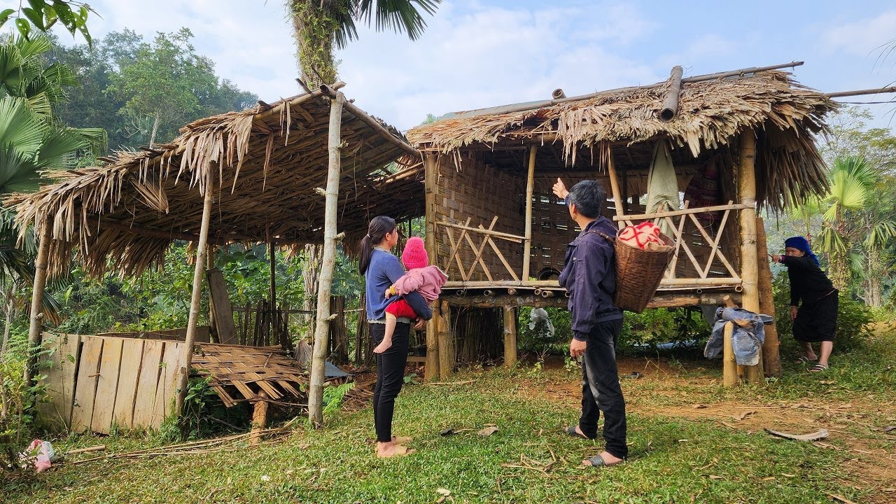 The kind young man gave the single mother an old, abandoned house to live in.