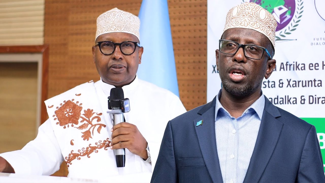 “Sheekh shariif waxba kama sheegayo waa saaxiibkey laakiin runtii banaan jooga ayaa ku..............