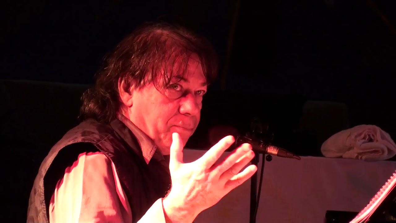 Christian Vander - 1er Piano Solo - 14 Mai 2009